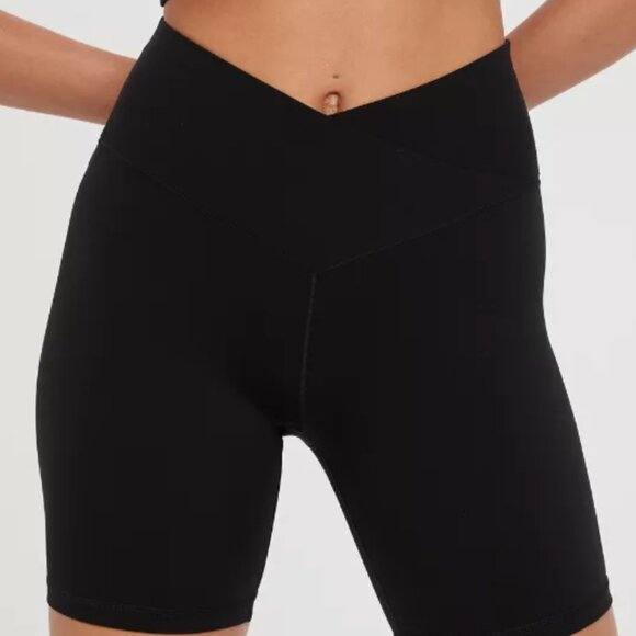 OFFLINE By Aerie Real Me Crossover 7" Bike Short - Picture 2 of 6